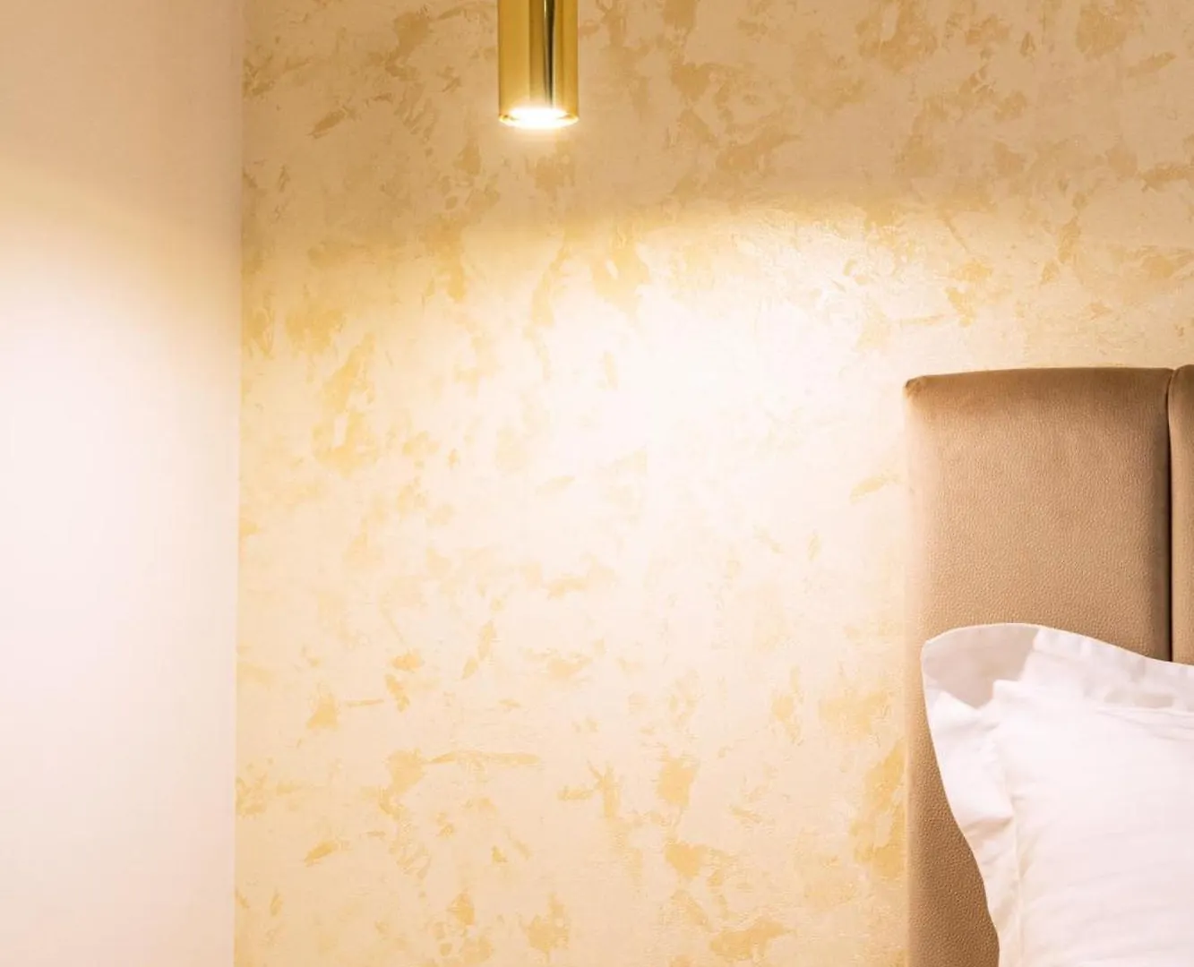 Luxury 2 Bedroom-2 Bathroom Apartment & Studio App With Rooftop Terrace Split