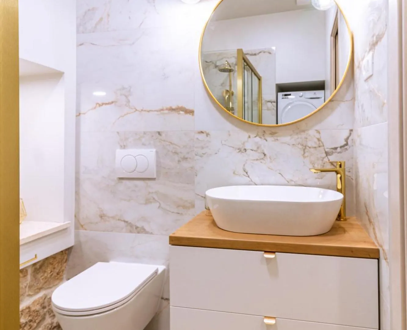 Luxury 2 Bedroom-2 Bathroom Apartment With Rooftop Terrace & Luxury Studio App Σπλιτ