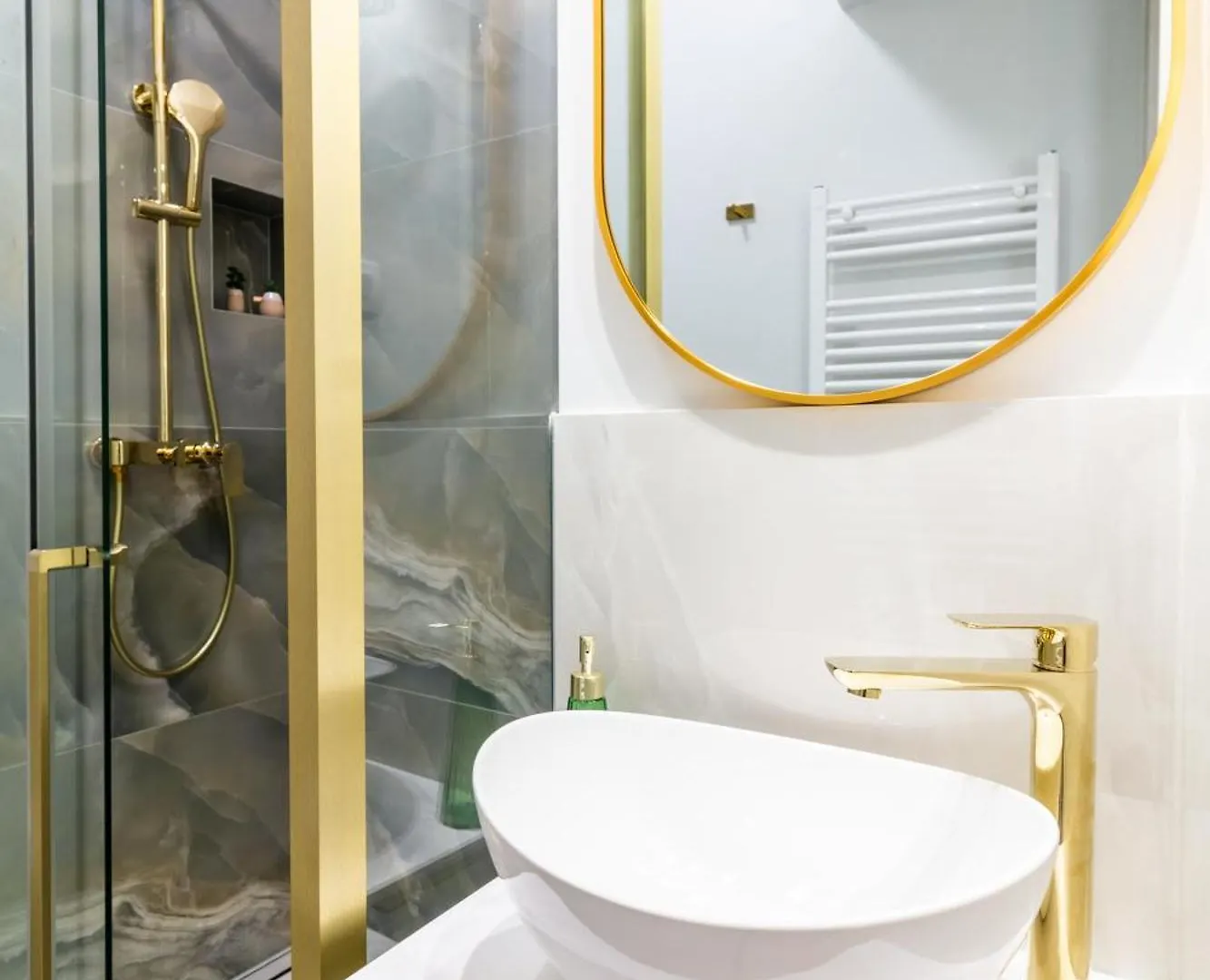 Luxury 2 Bedroom-2 Bathroom Apartment With Rooftop Terrace & Luxury Studio App Split Croatia