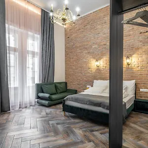 https://marvelous-aprtm-2-min-walk-2-the-center-netflix.inbudapesthotels.com