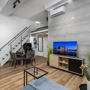 https://kirly21-downtown-apartment.inbudapesthotels.com